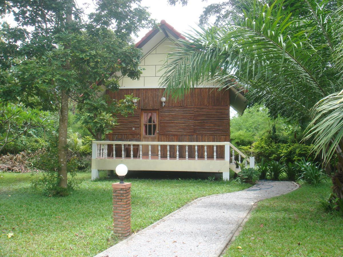 Thai-Bamboo Guesthouse Resort Cha-Am Exterior photo
