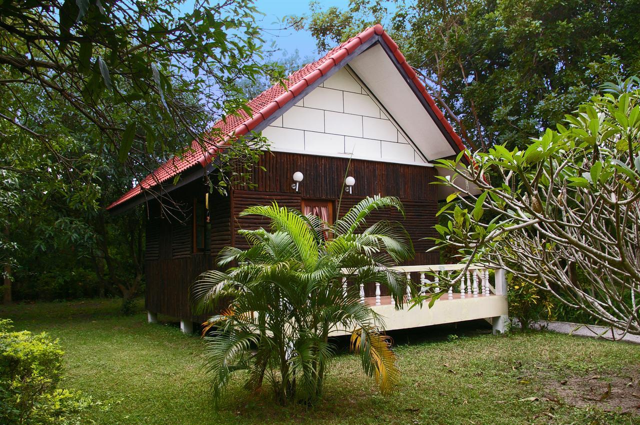 Thai-Bamboo Guesthouse Resort Cha-Am Exterior photo