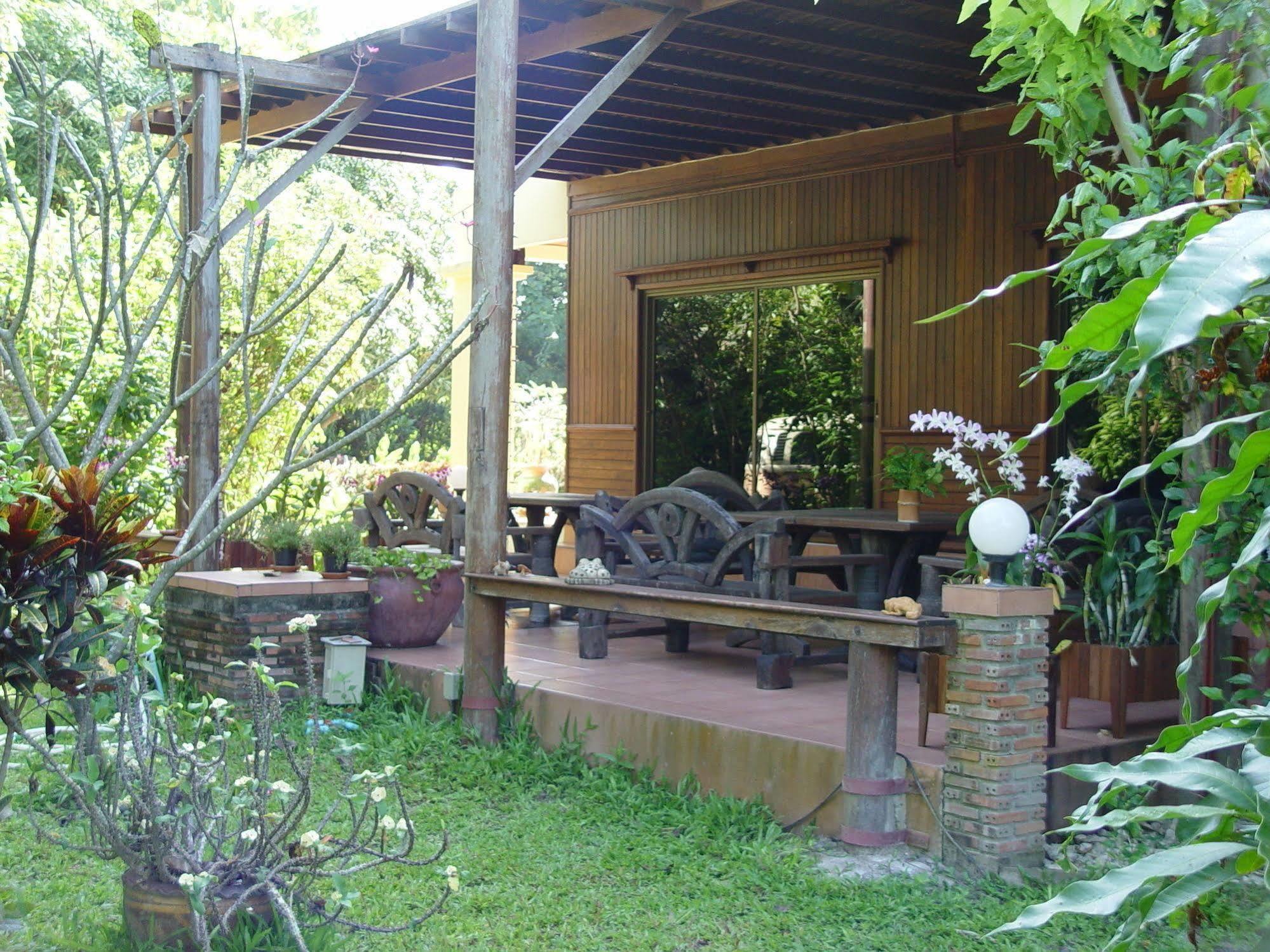 Thai-Bamboo Guesthouse Resort Cha-Am Exterior photo