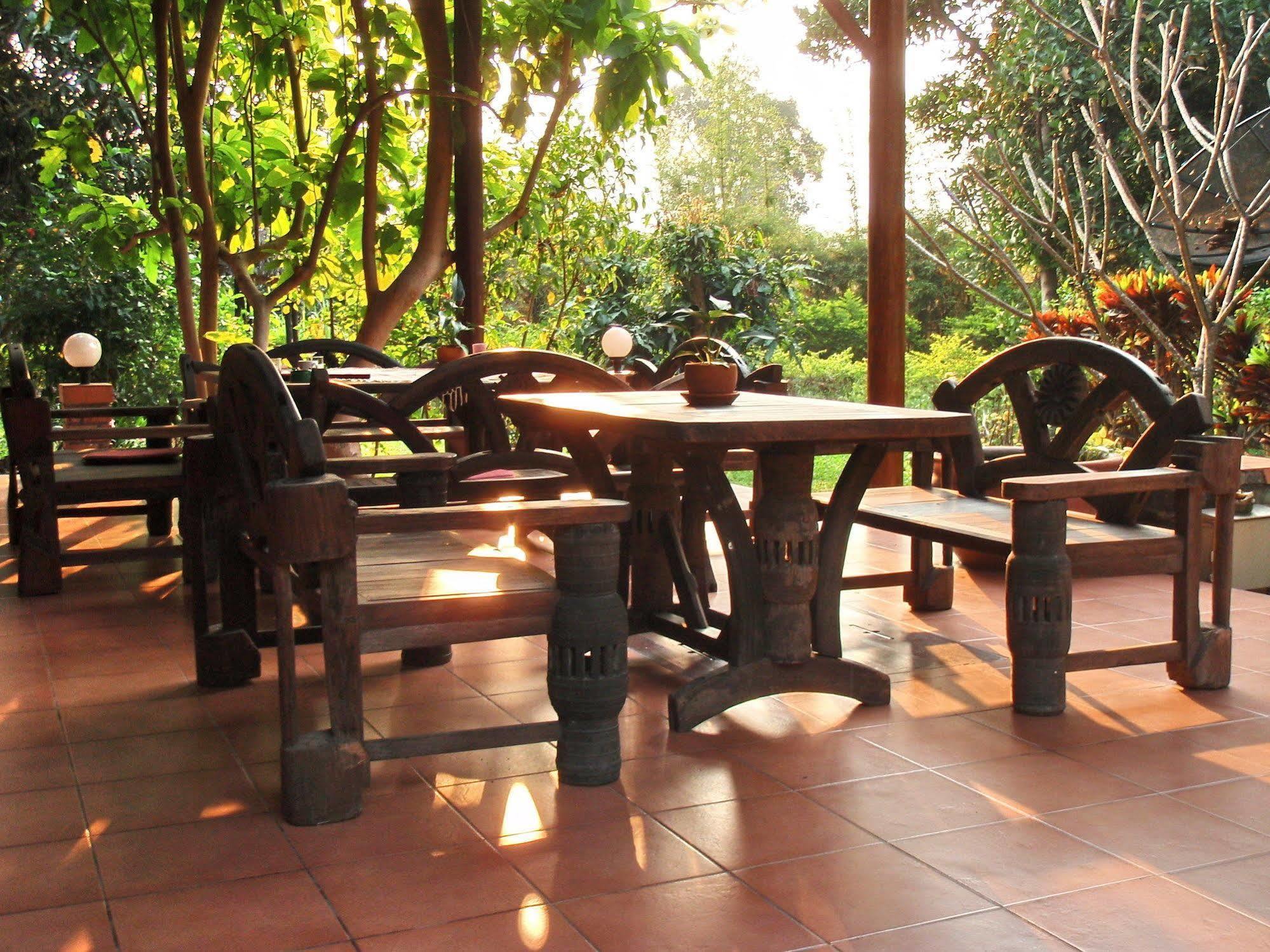 Thai-Bamboo Guesthouse Resort Cha-Am Exterior photo